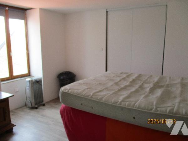 VOUZIERS, UNE MAISON D'HABITATION