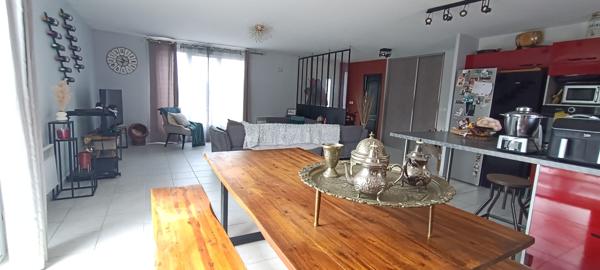 Maison 4 chambres avec jardin au calme
