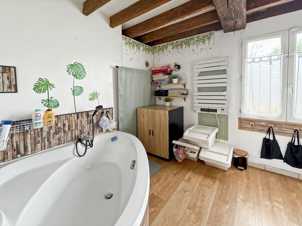 LONGERE ETREPAGNY 5 chambres