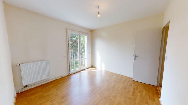 Appartement 3 pièces à vendre à Saint-Jean-de-Braye, Lumineux avec balcon, garage fermé et cave