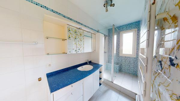 Appartement 3 pièces à vendre à Saint-Jean-de-Braye, Lumineux avec balcon, garage fermé et cave