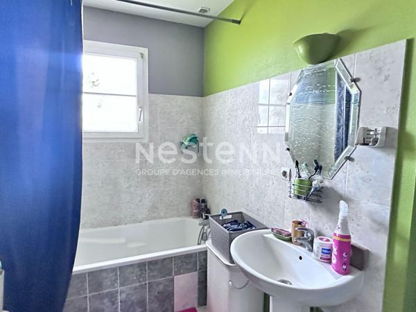 Vente beau pavillon d'environ 84.77 m² avec 3 chambres et jardin clos à Neuvy-le-Roi (37370)