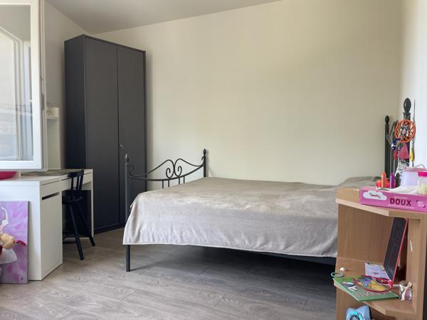 Le Thor (84250) Maison idéale famille – 4 chambres, suite parentale & jardin piscinable – Le Thor