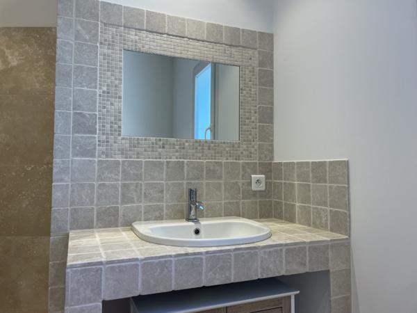 Le Thor (84250) Maison idéale famille – 4 chambres, suite parentale & jardin piscinable – Le Thor