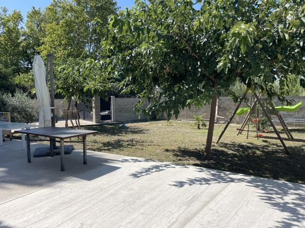 Le Thor (84250) Maison idéale famille – 4 chambres, suite parentale & jardin piscinable – Le Thor