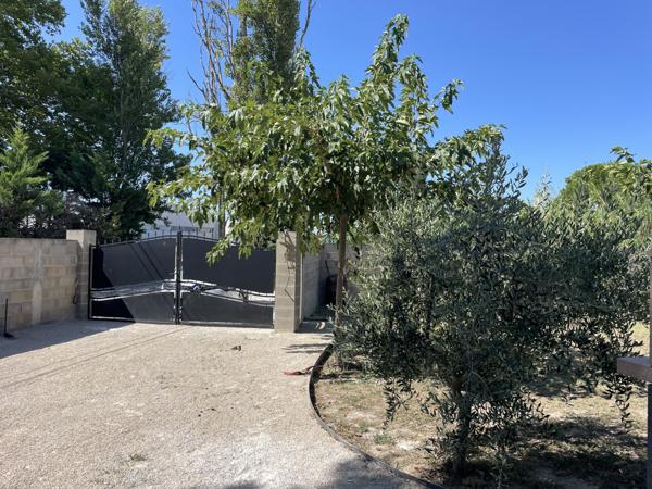 Le Thor (84250) Maison idéale famille – 4 chambres, suite parentale & jardin piscinable – Le Thor