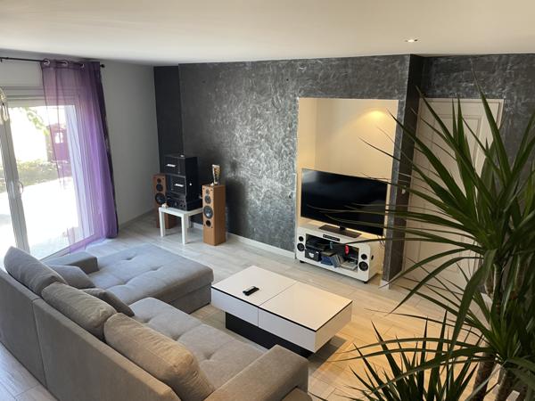 Le Thor (84250) Maison idéale famille – 4 chambres, suite parentale & jardin piscinable – Le Thor