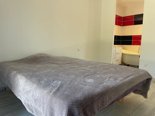 Le Thor (84250) Maison idéale famille – 4 chambres, suite parentale & jardin piscinable – Le Thor