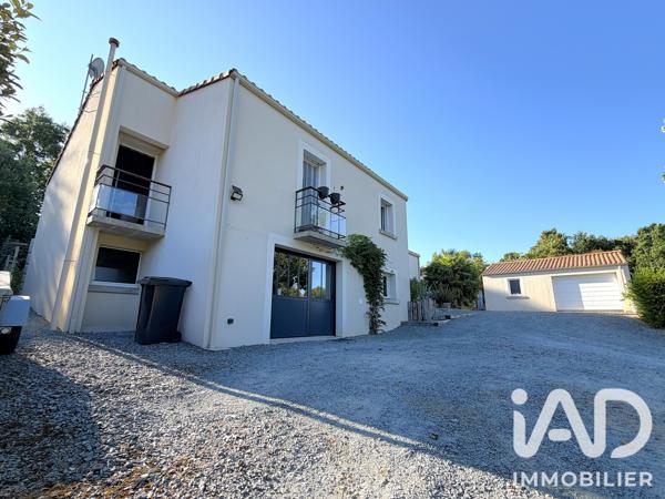 Maison à vendre 8 pièces 185 m² Cheffois