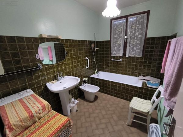 Maison individuelle à vendre à Rignac dans l'Aveyron (12390), ref : 1156