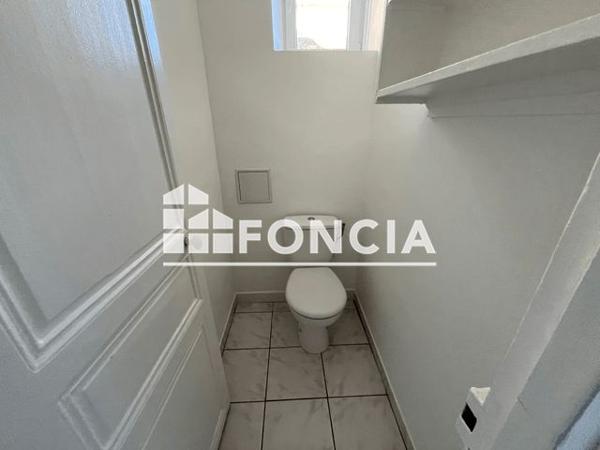 Location Appartement 3 pièces 51.7 m² - 52 AVENUE CARNOT Corbeil Essonnes 91100