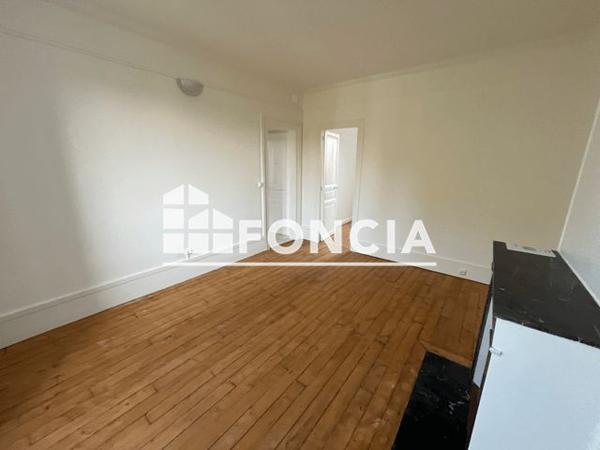 Location Appartement 3 pièces 51.7 m² - 52 AVENUE CARNOT Corbeil Essonnes 91100