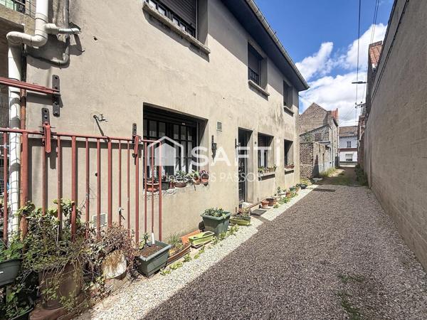 LOT DE 3 MAISONS