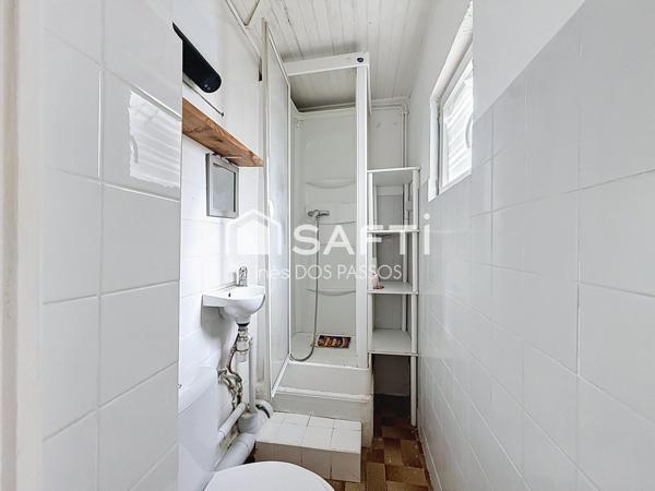 LOT DE 3 MAISONS