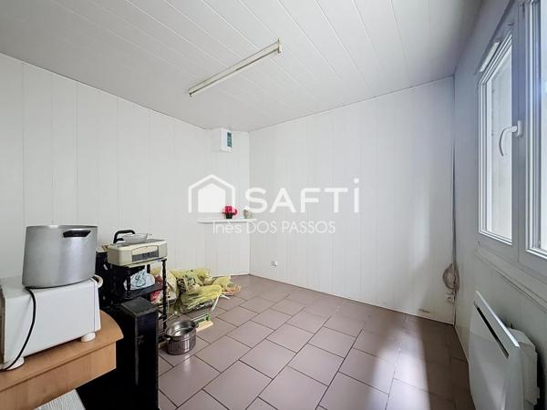 LOT DE 3 MAISONS