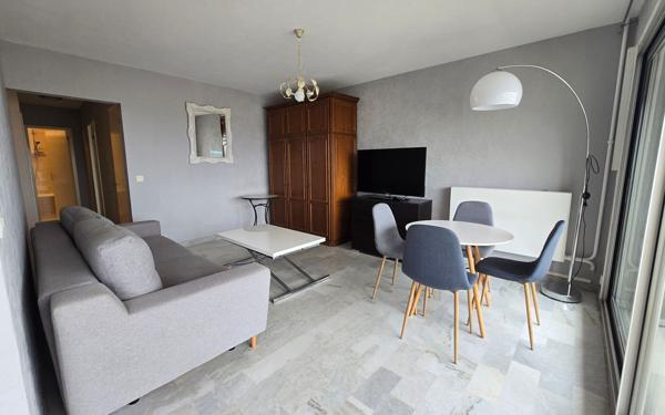 Appartement à louer    2 pièces • 49,40 m2 Salon-de-Provence