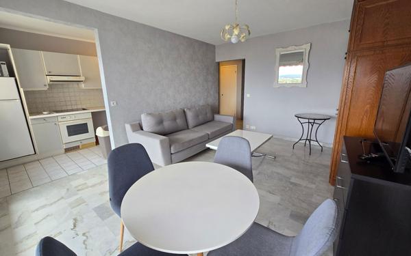 Appartement à louer    2 pièces • 49,40 m2 Salon-de-Provence