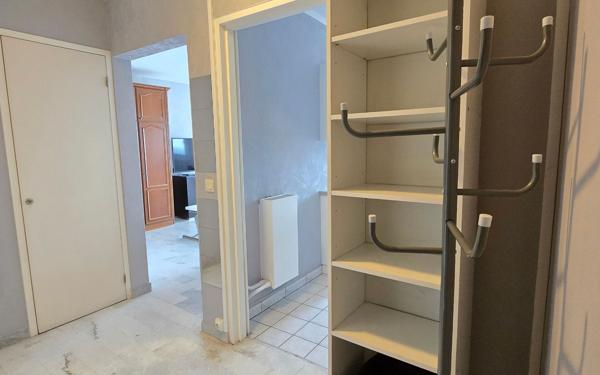 Appartement à louer    2 pièces • 49,40 m2 Salon-de-Provence