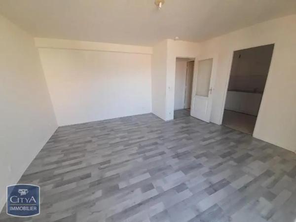Appartement à louer 2 pièces 43.88m² Gaillon (27600)