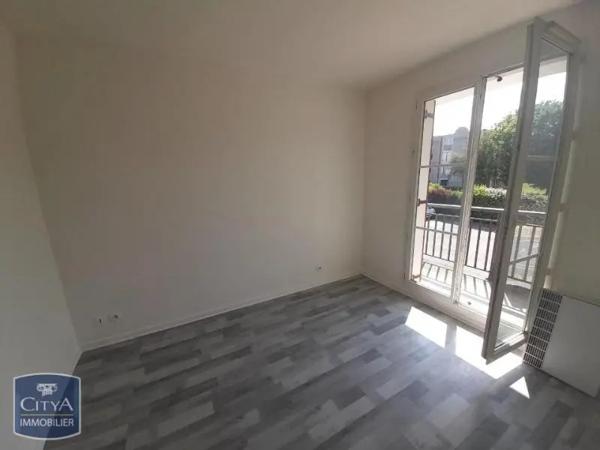 Appartement à louer 2 pièces 43.88m² Gaillon (27600)