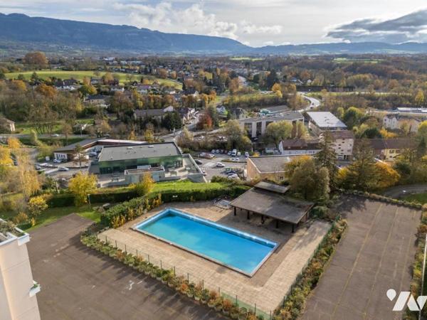 Appartement duplex d’exception à Saint-Julien-en-Genevois – Type 8, 158 m², terrasse de 113 m²