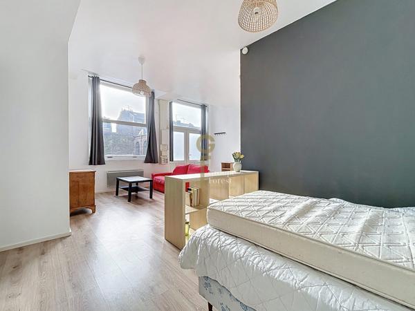 Au coeur du vieux Lille, élégant T1 bis  avec  cave