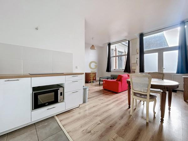 Au coeur du vieux Lille, élégant T1 bis  avec  cave