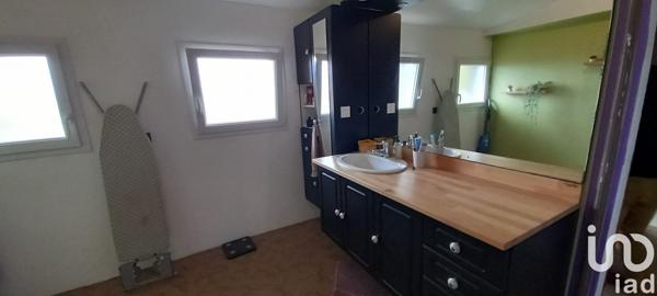 Maison 9 pièces de 213 m² à Chantonnay (85110)