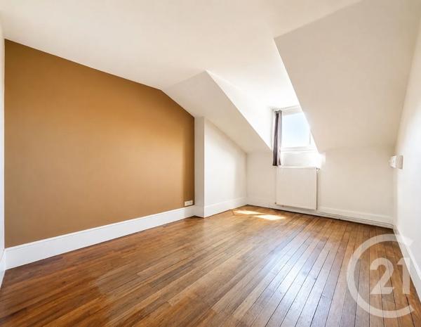 Appartement F3 à vendre  3 pièces - 56 m 2   VILLEJUIF  - 94