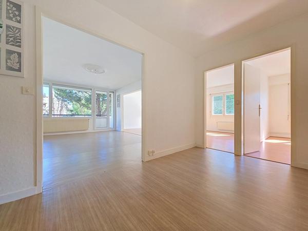 Appartement type 5 avec garage et balcon