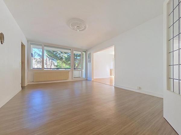 Appartement type 5 avec garage et balcon