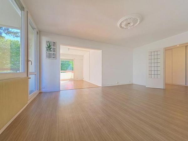 Appartement type 5 avec garage et balcon