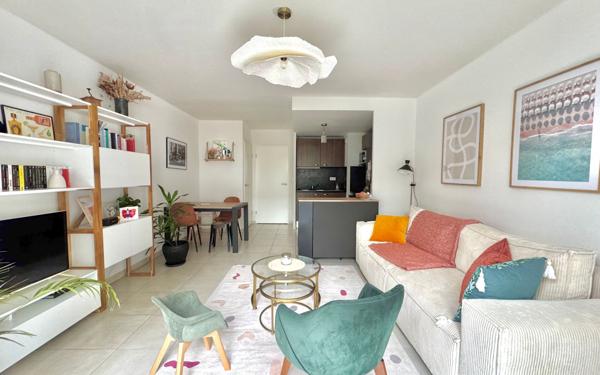 Maison à louer    3 pièces •  Saint-Médard-en-Jalles