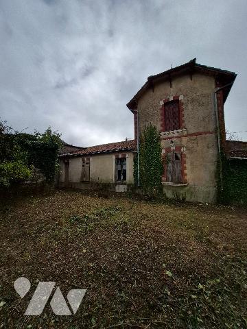 LE LOROUX BOTTEREAU maison de Maître