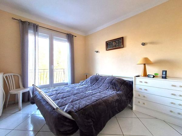 Maison à vendre à Saint André, 155 m², 3 faces, 6 pièces, 4 chambres, piscine