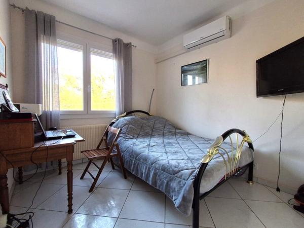 Maison à vendre à Saint André, 155 m², 3 faces, 6 pièces, 4 chambres, piscine