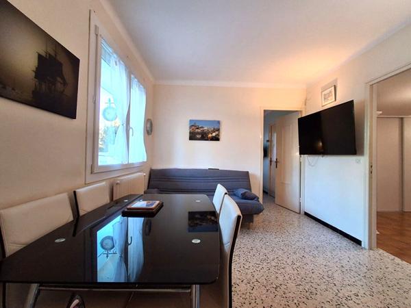 Maison à vendre à Saint André, 155 m², 3 faces, 6 pièces, 4 chambres, piscine