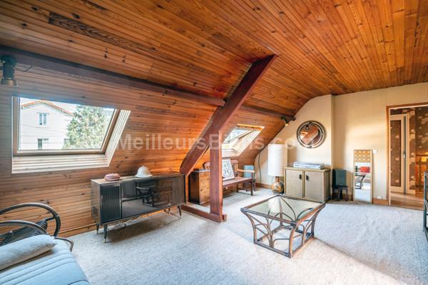 Coteau des vignes : Maison familiale à rénover sur une parcelle de 732 m2 !