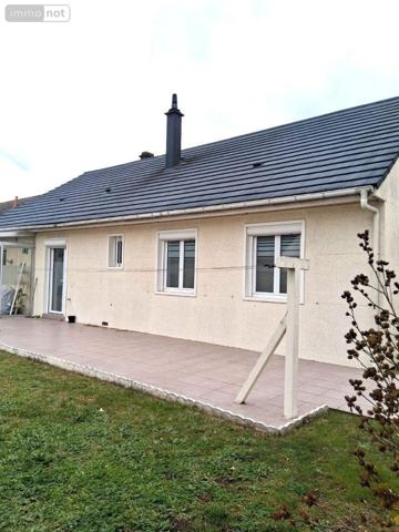 Maison de ville à vendre à La Flèche dans la Sarthe (72200), ref : 360   
la fleche