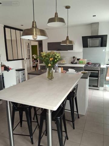 Maison de ville à vendre à La Flèche dans la Sarthe (72200), ref : 360   
la fleche