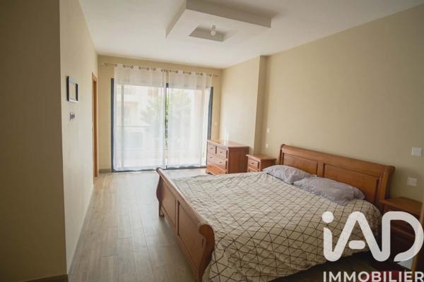 Maison à vendre 7 pièces 218 m² Luynes