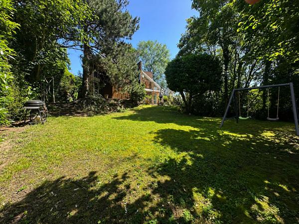  Maison d'architecte en bordure de forêt, proche centre-ville, Calme absolu, 6 CHAMBRES, DPE D, TOITURE REFAITE EN 2024 !