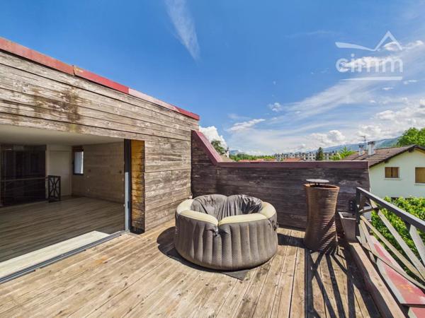 EXCLUSIVITÉ – Maison avec piscine hors sol et appartement indépendant à Gières sur terrain de 470m2