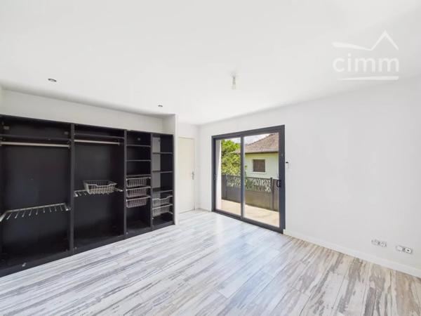 EXCLUSIVITÉ – Maison avec piscine hors sol et appartement indépendant à Gières sur terrain de 470m2