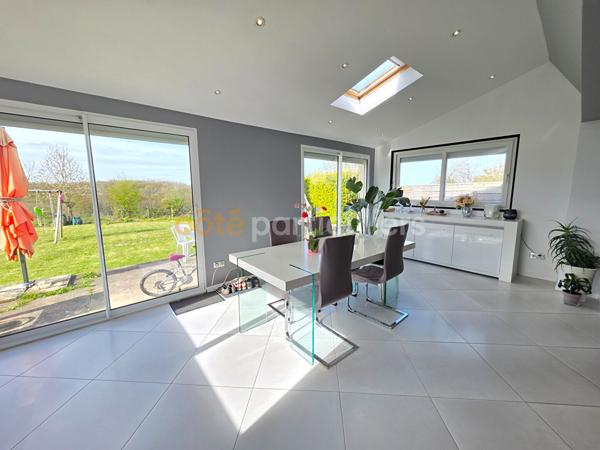 Vente Maison190 m² - 8 Pièces - EGRISELLES LE BOCAGE (89500)