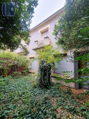 Maison à vendre 9 pièces 253m²