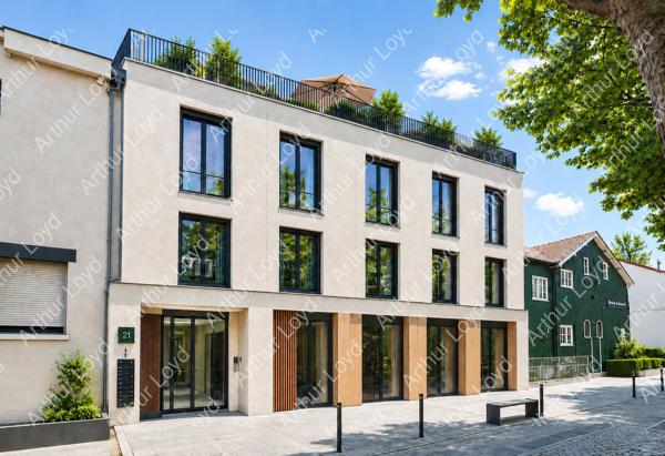 Bureaux à vendre Neuilly-sur-Seine avec jardin privatif et vue Seine