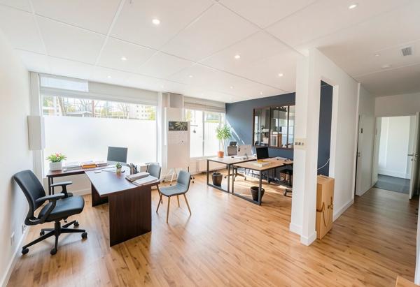 Bureaux à vendre Neuilly-sur-Seine avec jardin privatif et vue Seine