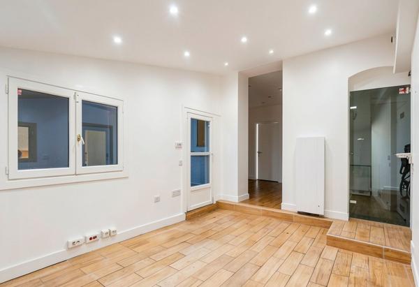 Bureaux à vendre Neuilly-sur-Seine avec jardin privatif et vue Seine