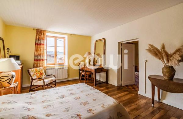 Bijou en Pierres Dorées | Vue campagne beaujolaise | 5 chambres |
